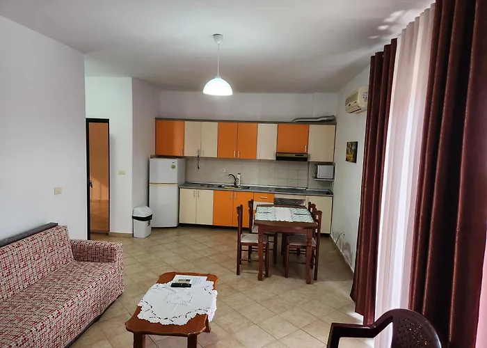 Comfy Beachfront Apartment - 50M From The Sea