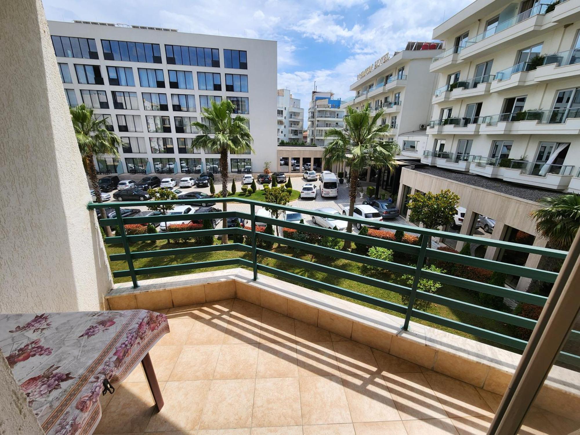 Comfy Beachfront - 50m From The Sea Apartment *